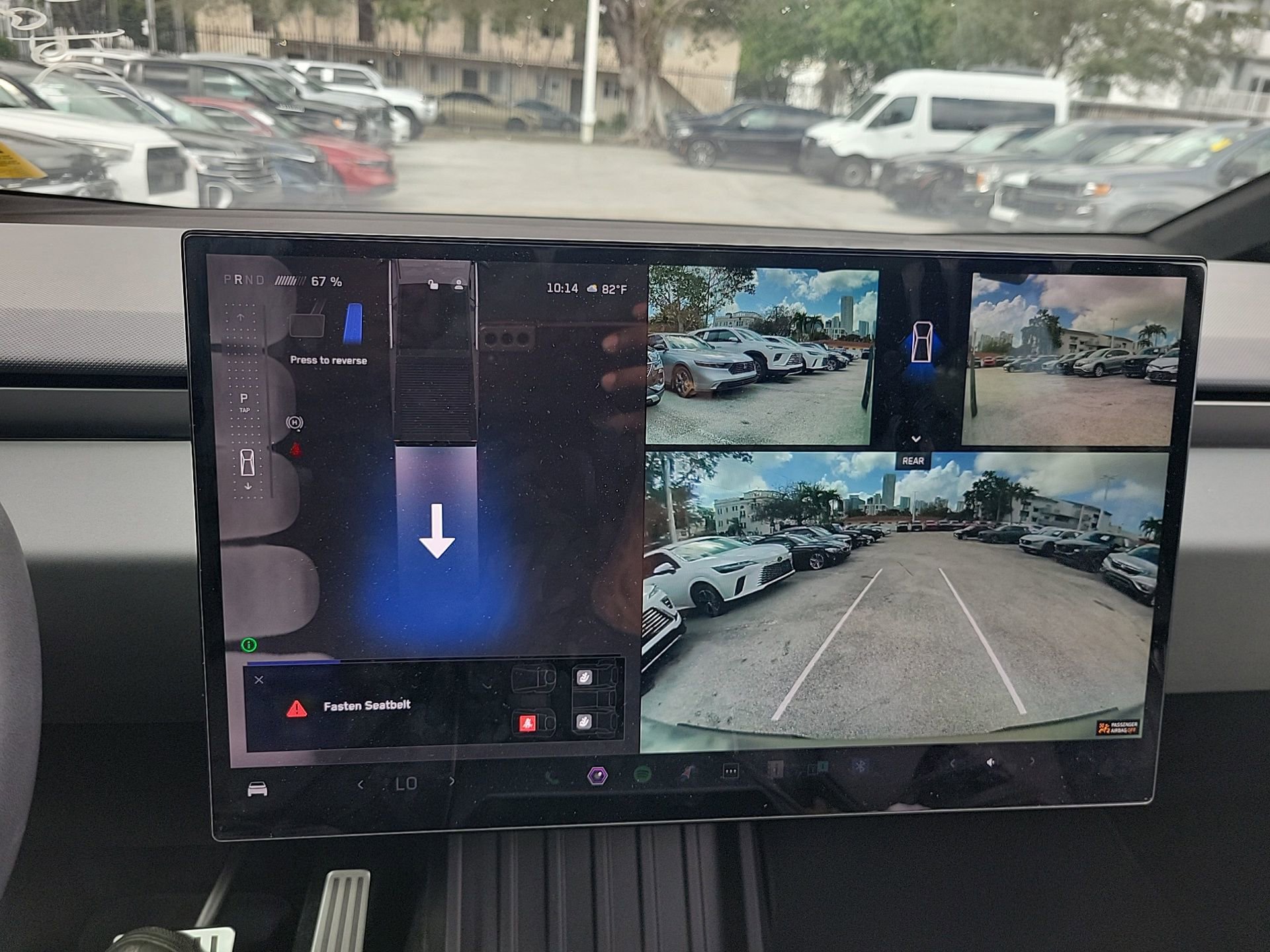 Used 2025 Tesla Cybertruck AWD Crew Cab image 30