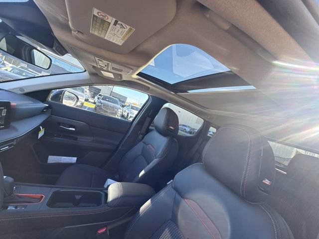 New 2026 Nissan Kicks SR w/ SR Premium Package AWD/4WD image 21