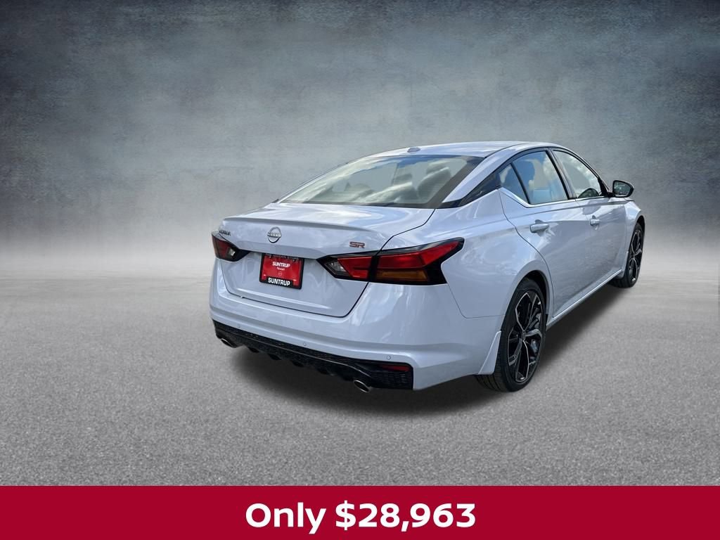 New 2025 Nissan Altima 2.5 SR image 6