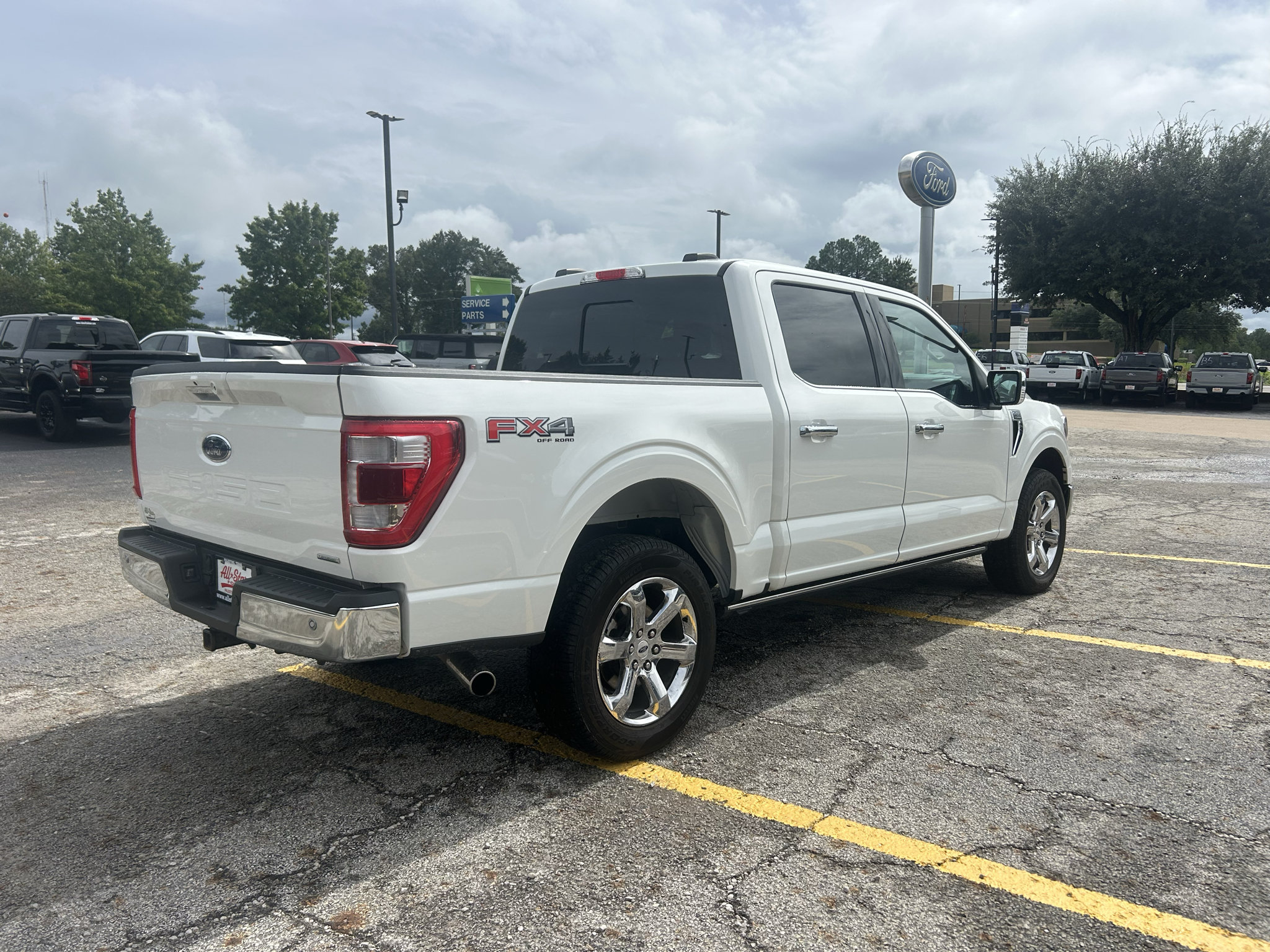 Used 2023 Ford F150 Lariat w/ Equipment Group 502A High AWD/4WD image 5