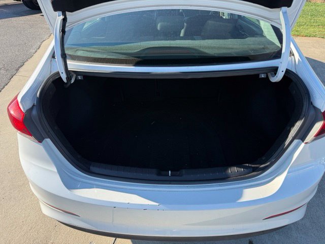 Used 2018 Hyundai Elantra SEL FWD image 8