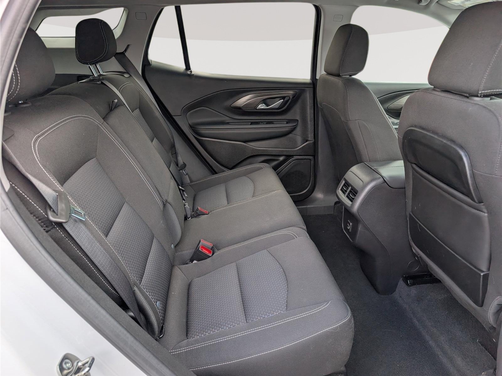 Used 2024 GMC Terrain SLE FWD image 12