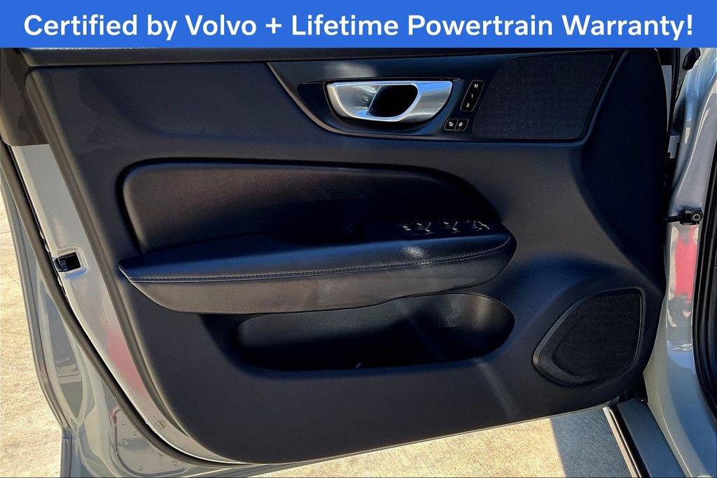 Used 2025 Volvo S60 B5 Plus FWD image 24