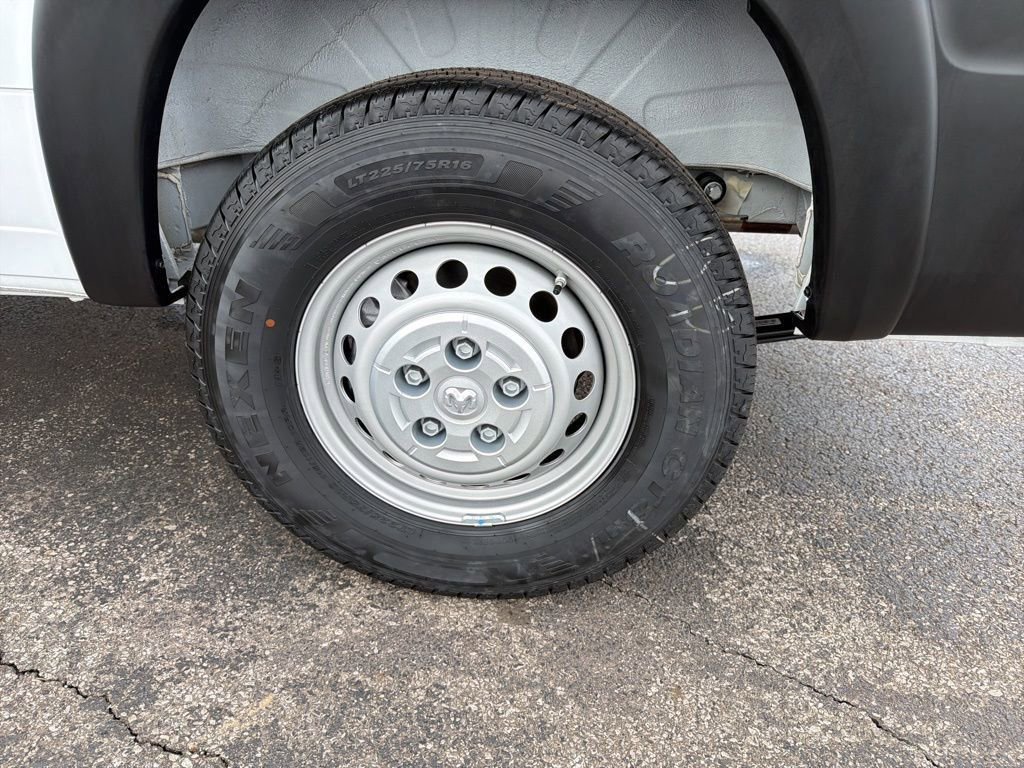 Used 2024 RAM ProMaster 2500 image 26
