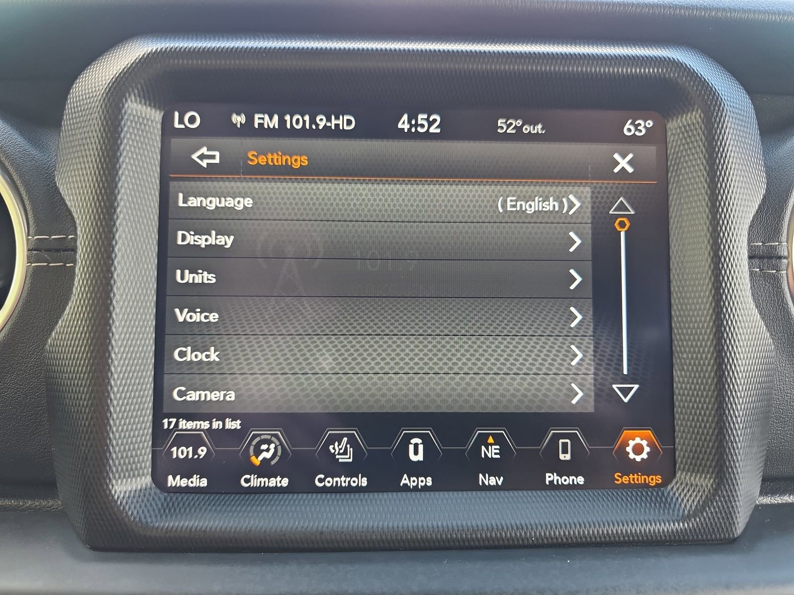 Used 2021 Jeep Wrangler Unlimited Sahara image 21