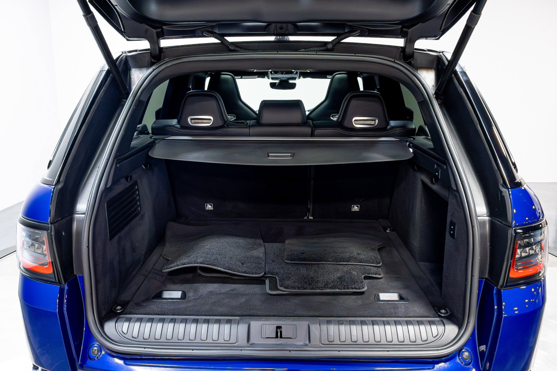 Used 2022 Land Rover Range Rover Sport SVR image 51