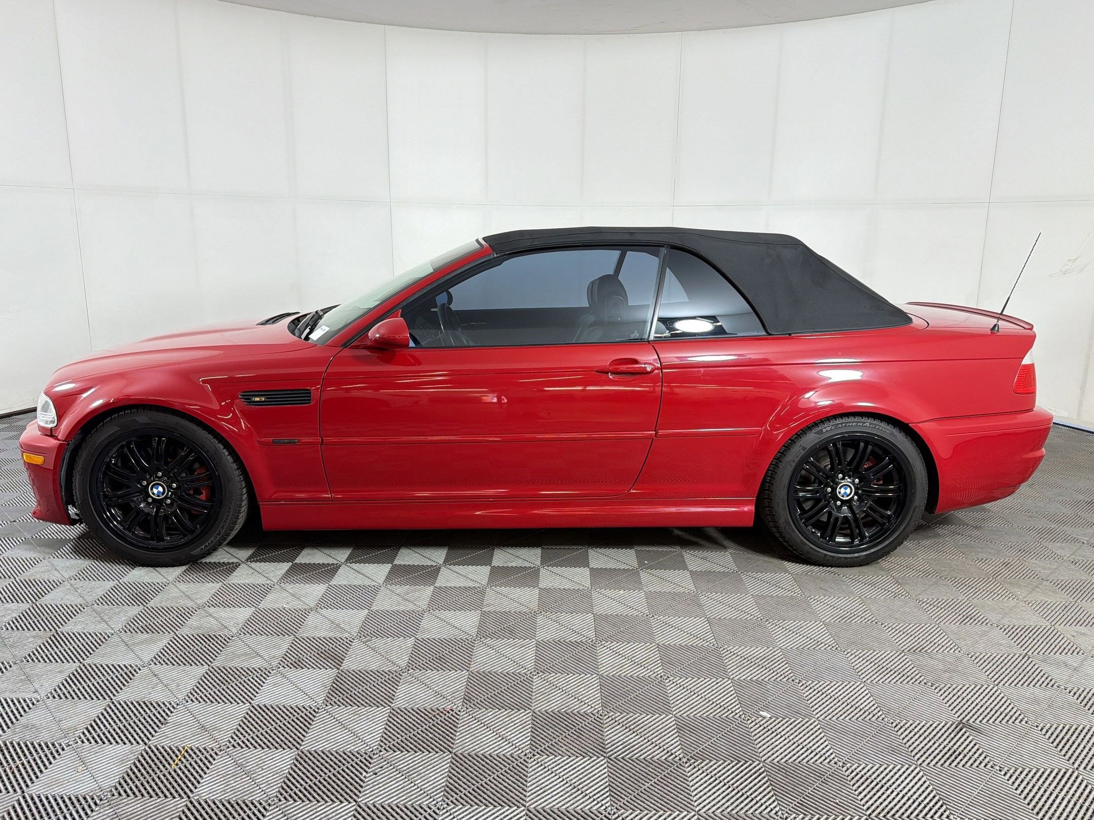 Used 2006 BMW M3 Convertible RWD image 2