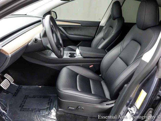 Used 2023 Tesla Model Y Performance AWD/4WD image 11