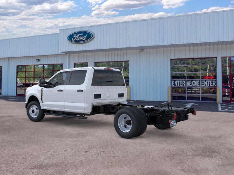 New 2026 Ford F350 XL w/ XL Chrome Package AWD/4WD image 4