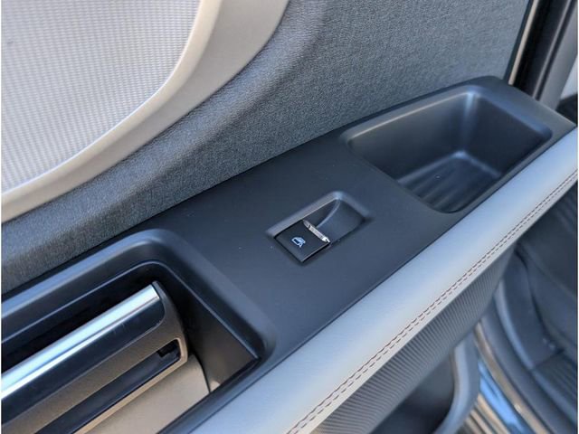 New 2025 Ford Expedition Active image 13