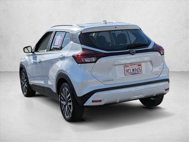 Used 2022 Nissan Kicks SV image 8
