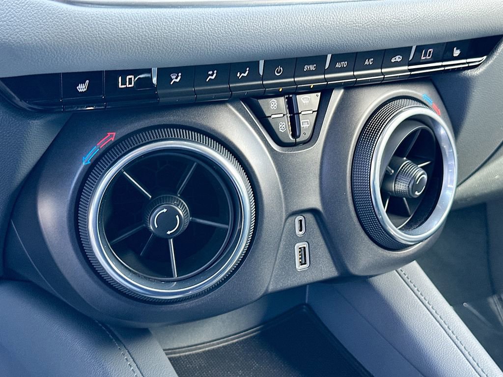 Used 2019 Chevrolet Blazer LT w/ Sound & Technology Package image 16