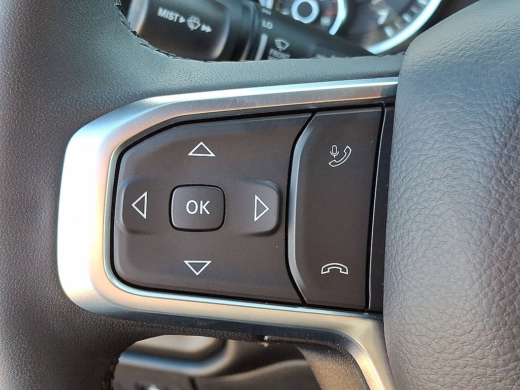 Certified 2025 RAM 1500 Big Horn AWD/4WD image 23