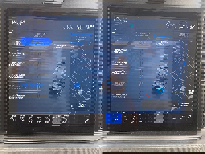 Used 2025 Ford F450 Platinum w/ FX4 Off-Road Package image 30