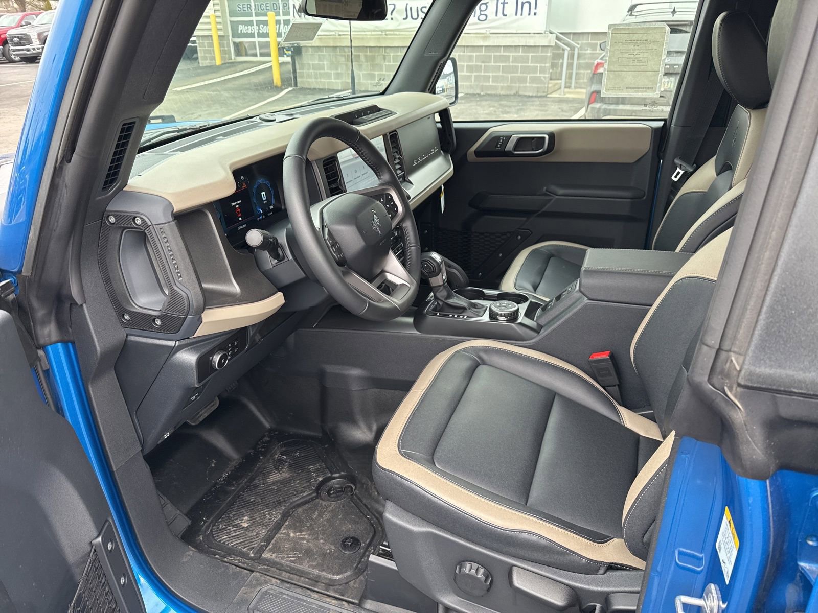 New 2025 Ford Bronco Big Bend w/ Black Diamond Package AWD/4WD image 21