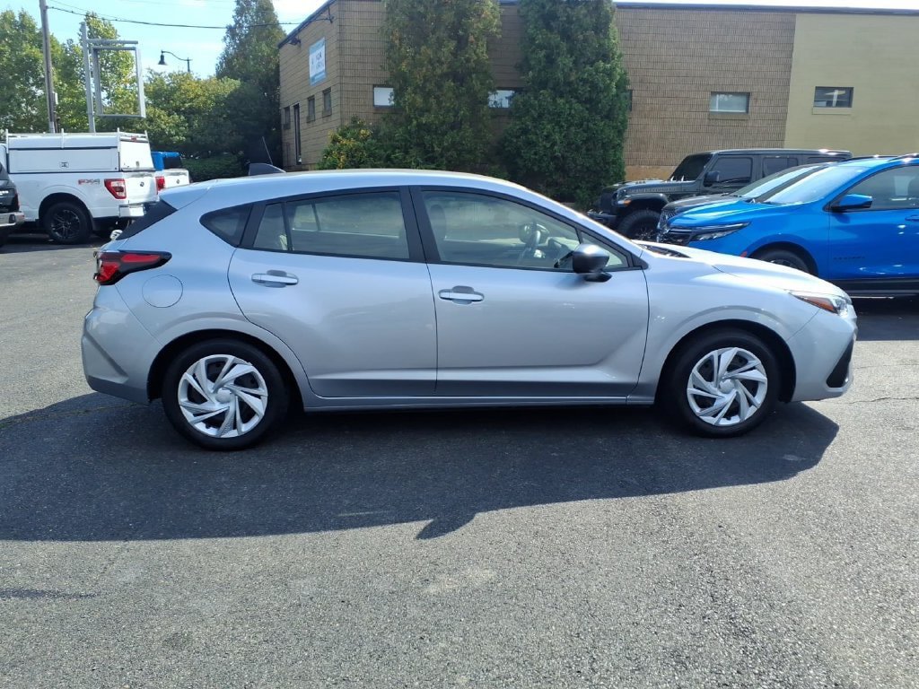 Used 2025 Subaru Impreza 2.0i AWD/4WD image 5