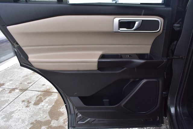 Used 2020 Ford Explorer XLT w/ Equipment Group 202A image 35