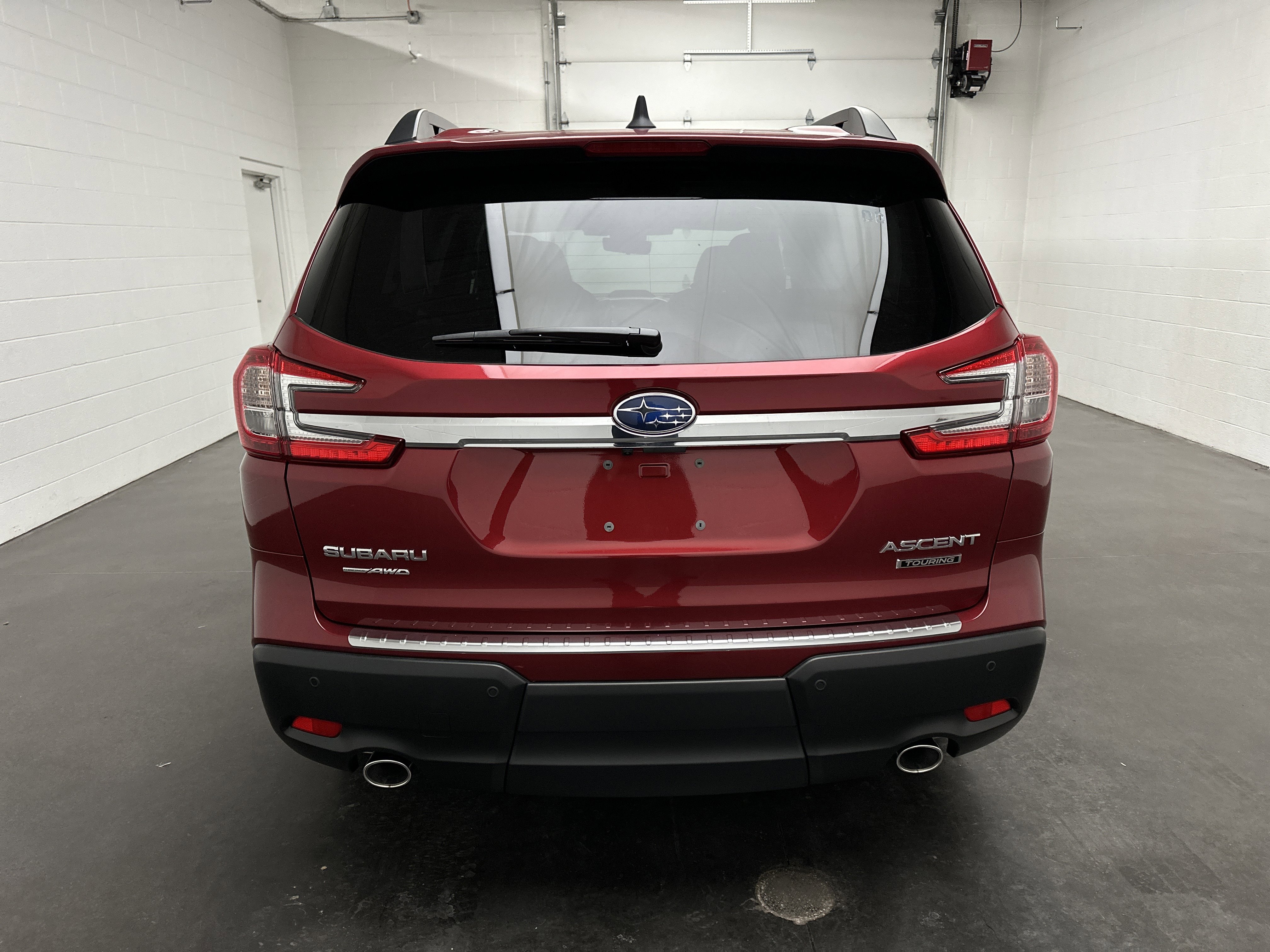 New 2025 Subaru Ascent Touring w/ Popular Package #2 image 8