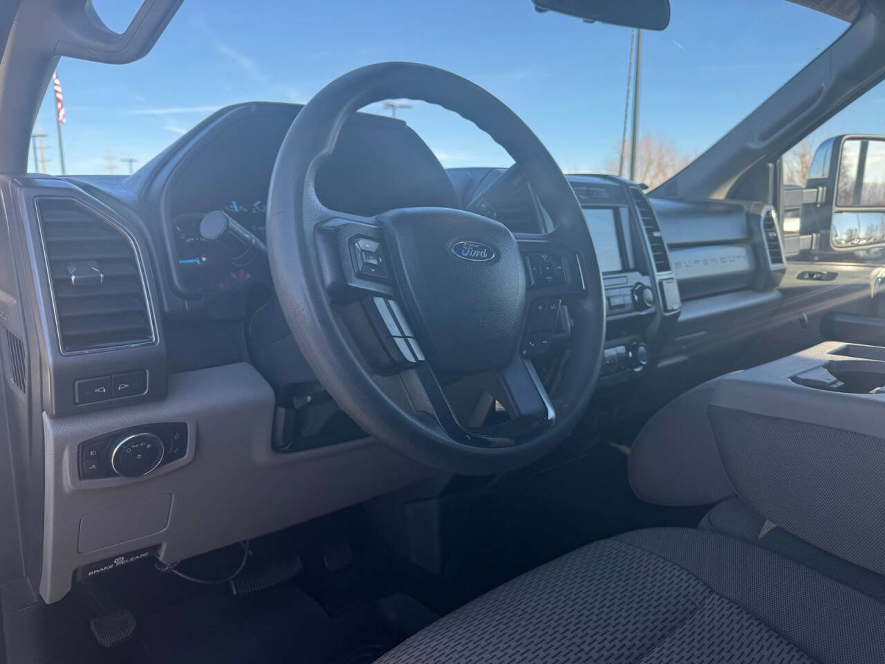 Used 2022 Ford F350 XLT w/ XLT Premium Package AWD/4WD image 16