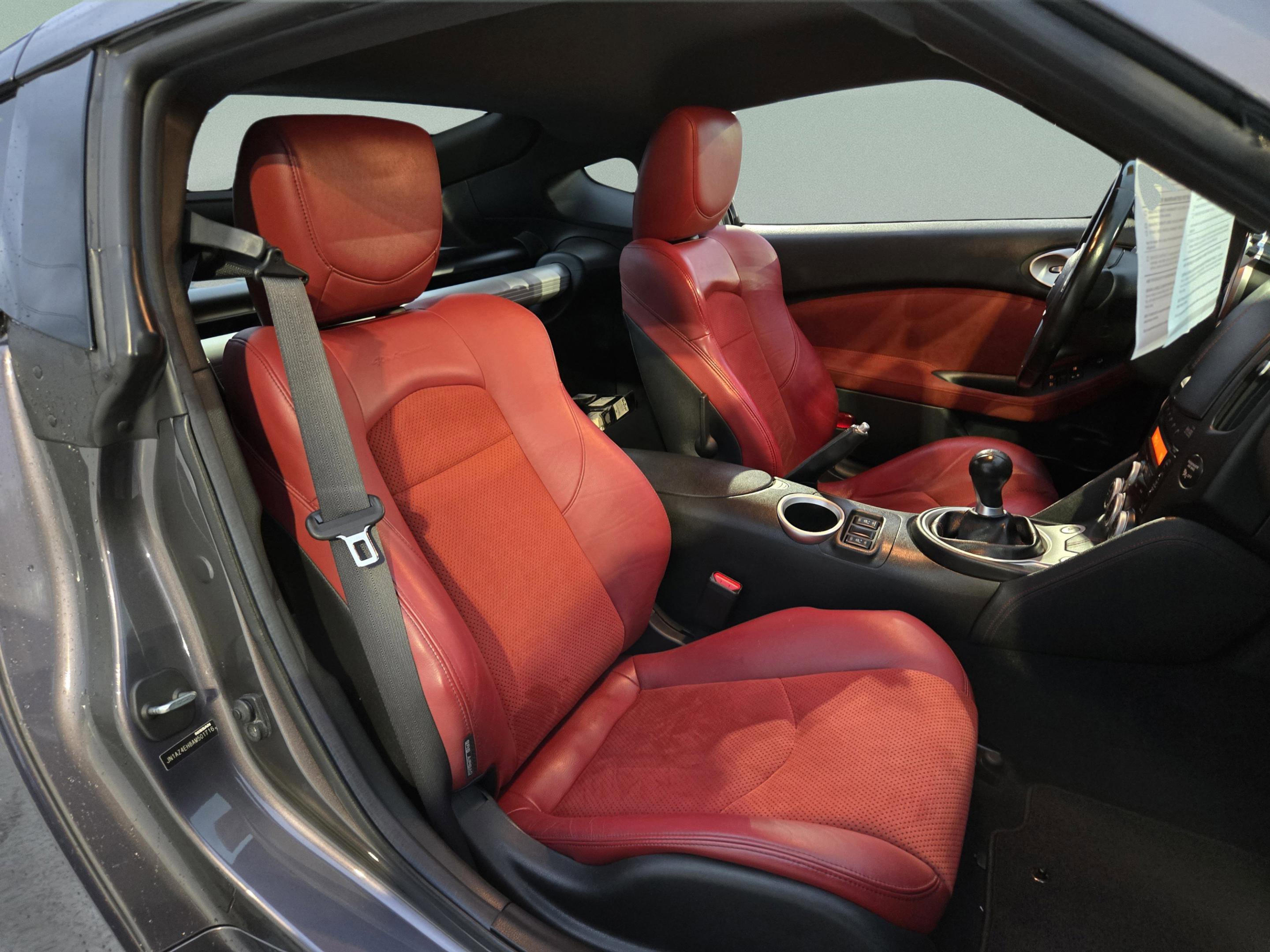 Used 2010 Nissan 370Z Touring w/ Sport Pkg RWD image 24