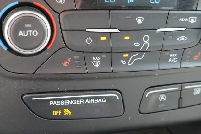 Used 2018 Ford Escape SE image 4