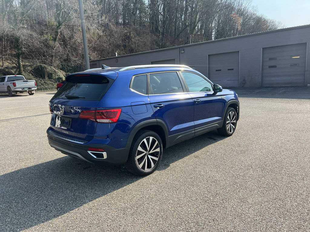 Used 2022 Volkswagen Taos SE image 5