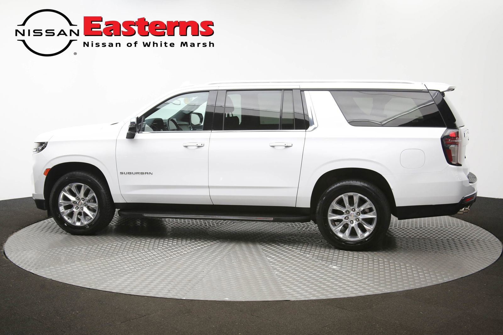 Used 2023 Chevrolet Suburban Premier RWD image 64