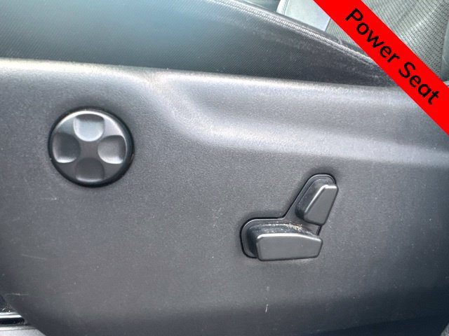Used 2020 Jeep Grand Cherokee Altitude AWD/4WD image 19