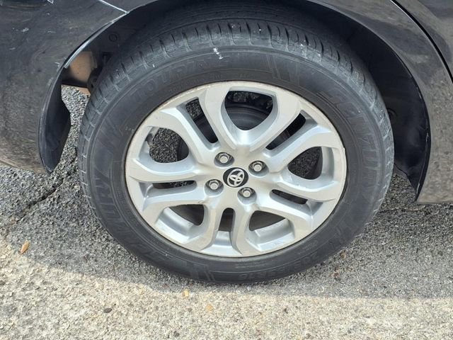 Used 2017 Toyota Yaris iA image 8