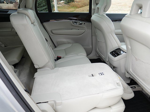 Used 2016 Volvo XC90 T6 Momentum w/ Momentum Plus Package image 52