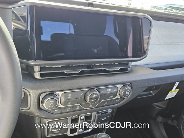 New 2025 Jeep Gladiator Sport image 20