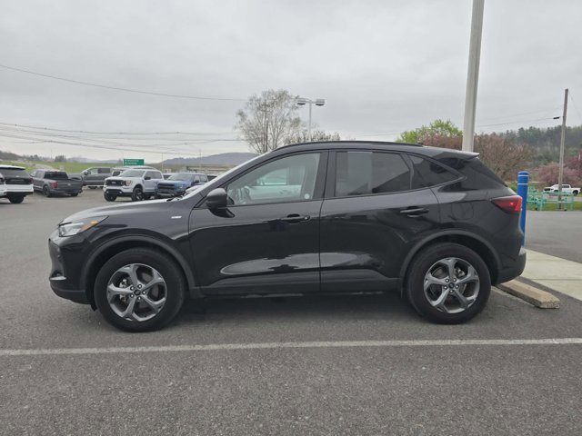 Certified 2025 Ford Escape ST-Line AWD/4WD image 7