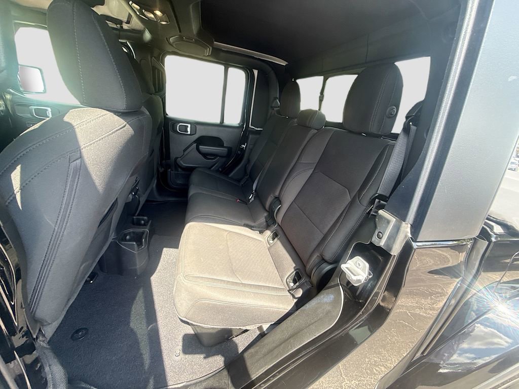 Used 2022 Jeep Gladiator Sport image 27