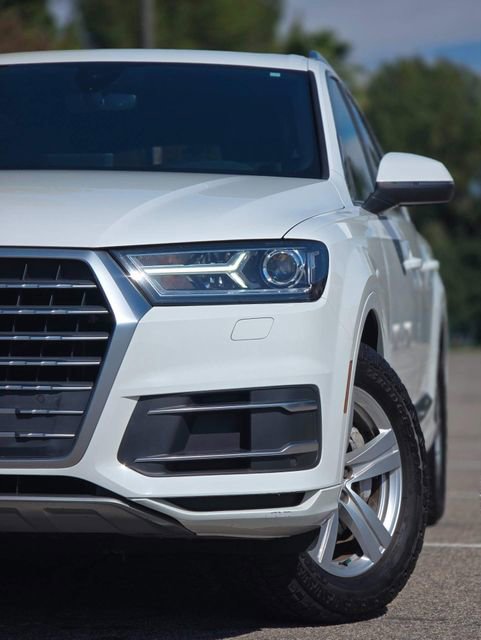 Used 2018 Audi Q7 2.0T Premium Plus w/ Premium Plus Package AWD/4WD image 23