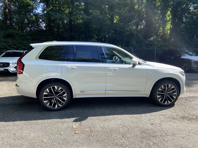 New 2026 Volvo XC90 T8 Plus image 8