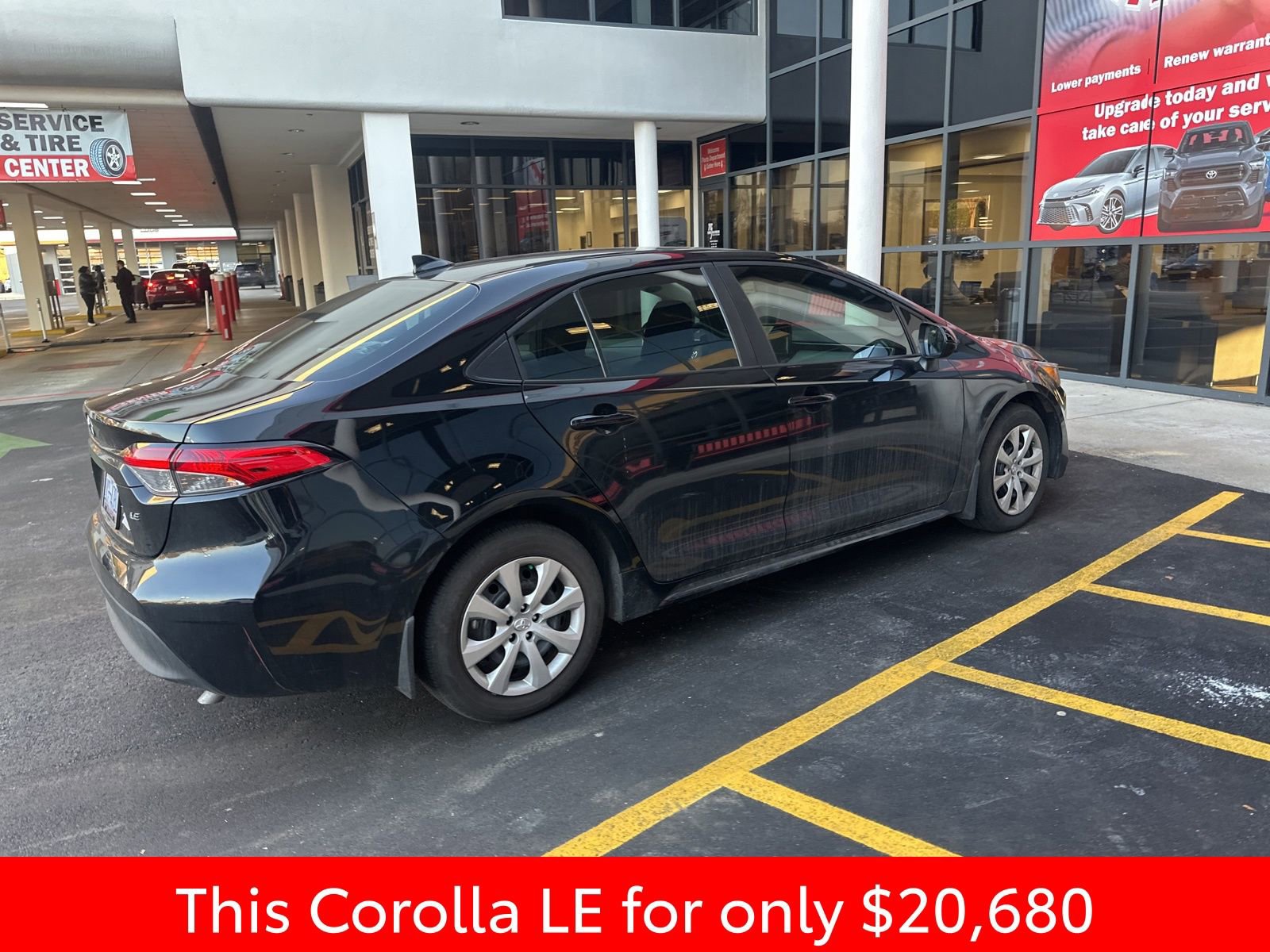 Used 2025 Toyota Corolla LE image 11