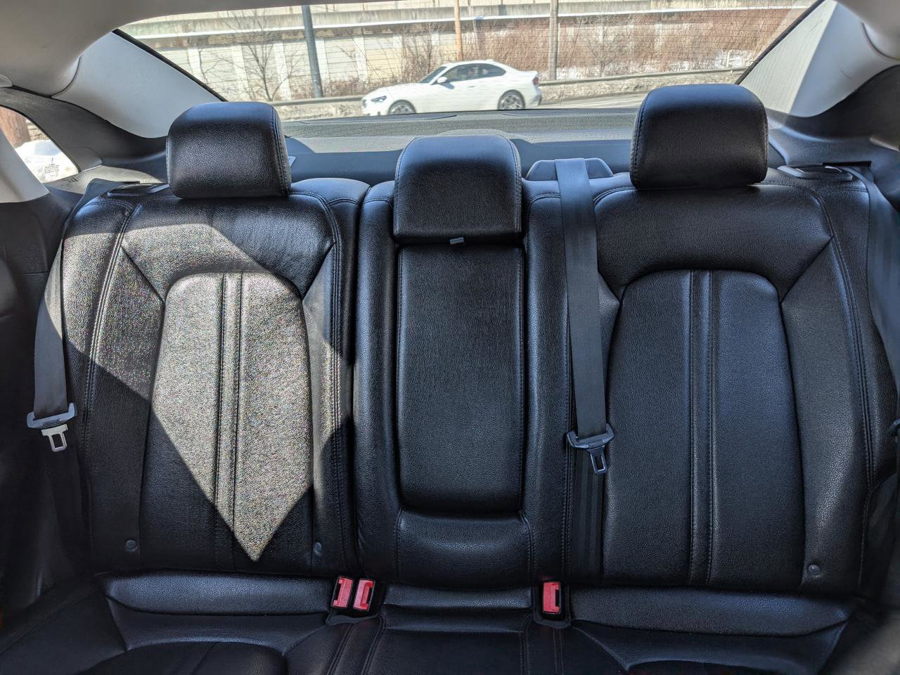 Used 2015 Lincoln MKZ AWD image 18