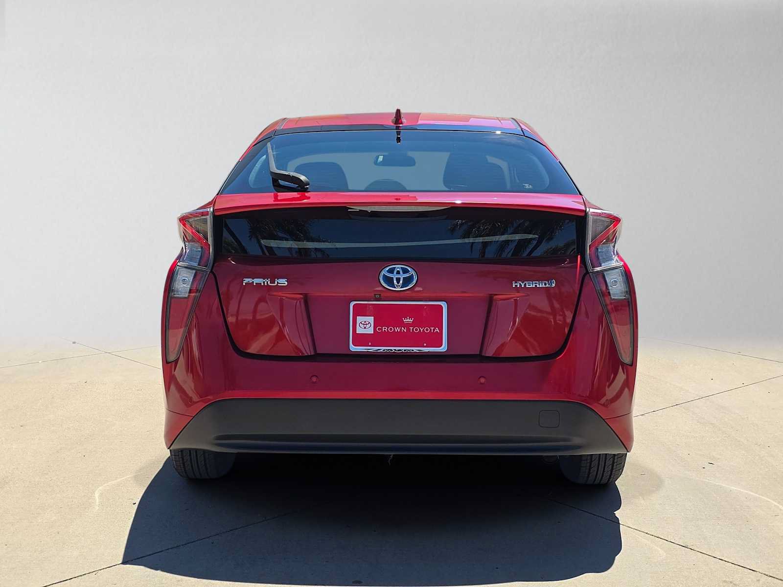 Used 2018 Toyota Prius Two w/ Prius Two Safety Plus Package FWD image 4