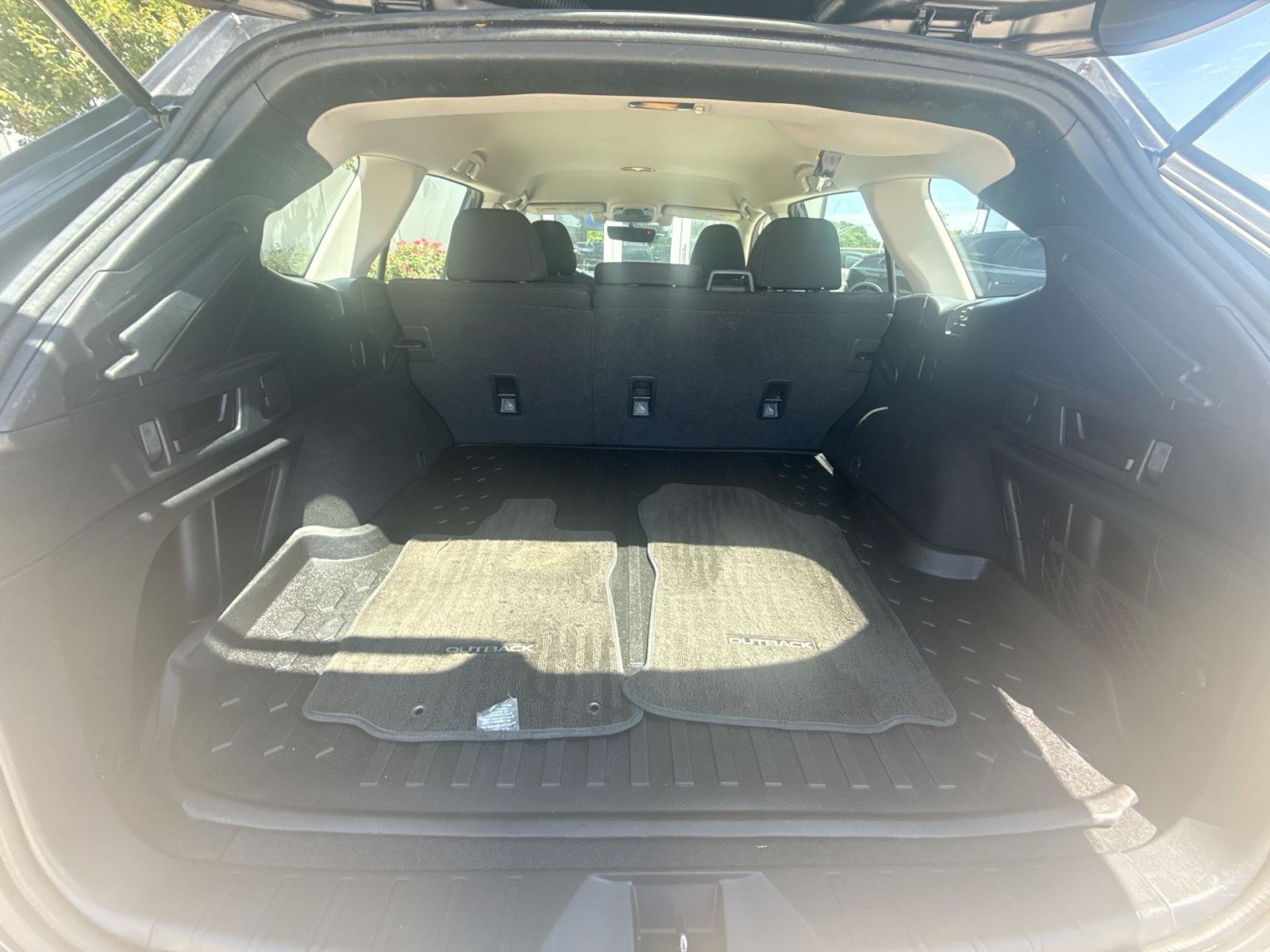 Used 2020 Subaru Outback AWD/4WD image 24