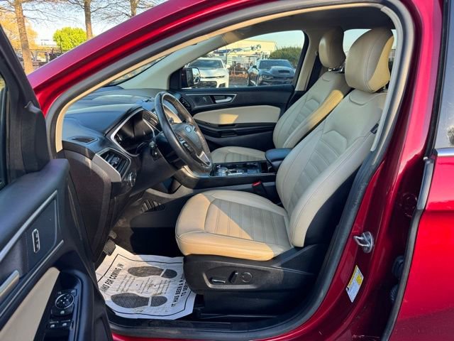Used 2019 Ford Edge SEL w/ Equipment Group 201A image 16