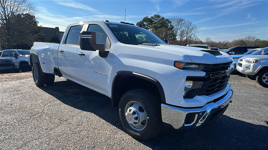 New 2026 Chevrolet Silverado 3500 W/T image 3