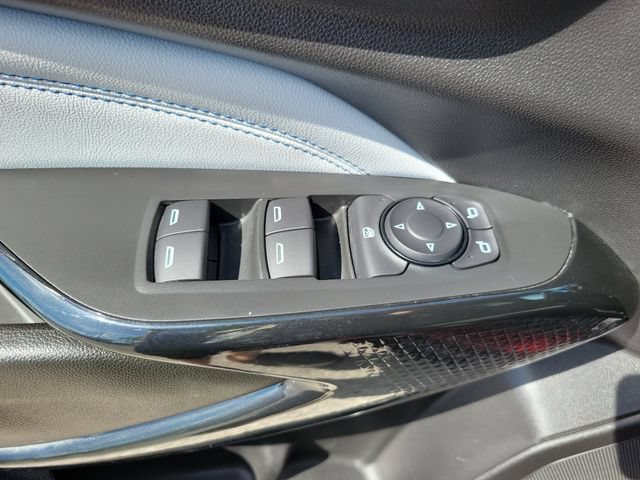 Used 2025 Chevrolet Trax LT FWD image 29