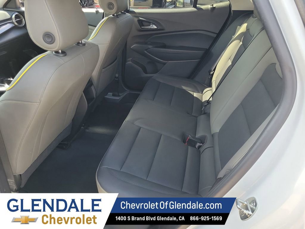 Used 2024 Chevrolet Trax ACTIV w/ Sunroof Package image 22