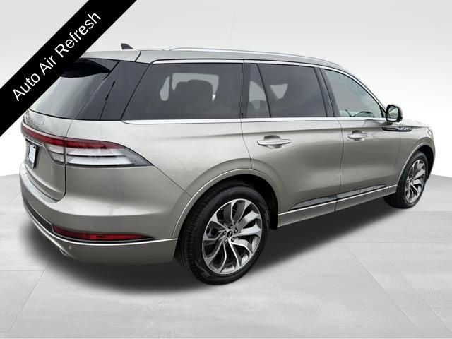 Used 2023 Lincoln Aviator Grand Touring w/ Elements Package Plus image 8