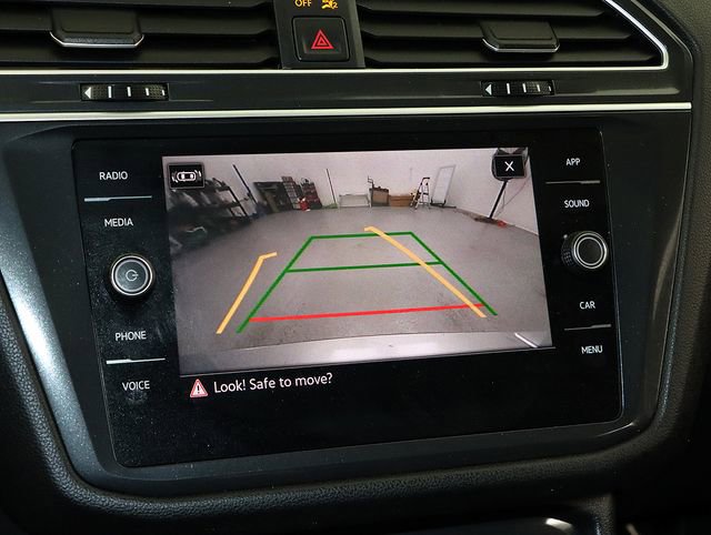 Used 2024 Volkswagen Tiguan SE image 18