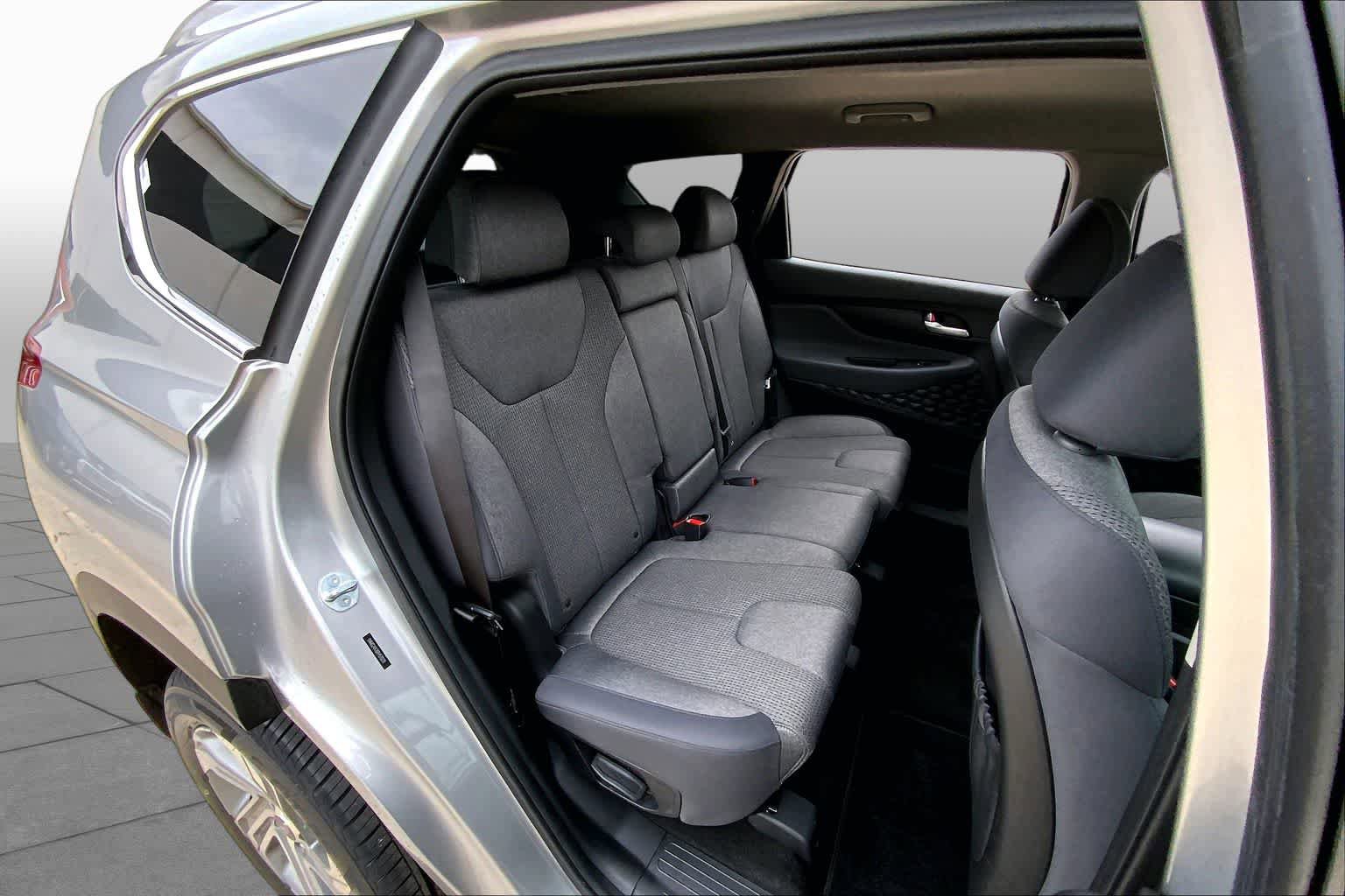 Used 2023 Hyundai Santa Fe SEL FWD image 20