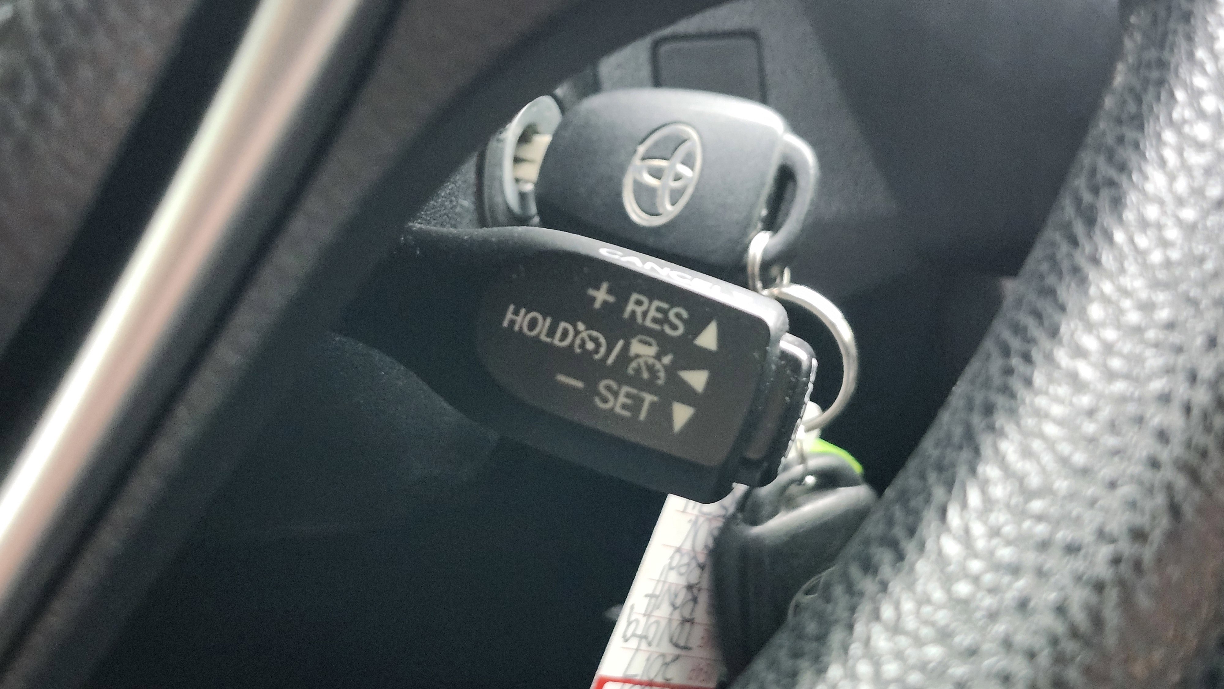 Used 2017 Toyota RAV4 LE image 30