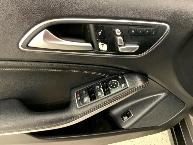 Used 2018 Mercedes-Benz GLA 250 4MATIC image 28