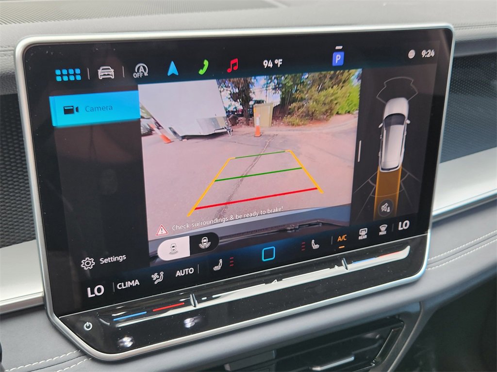 New 2025 Volkswagen Tiguan SE image 18