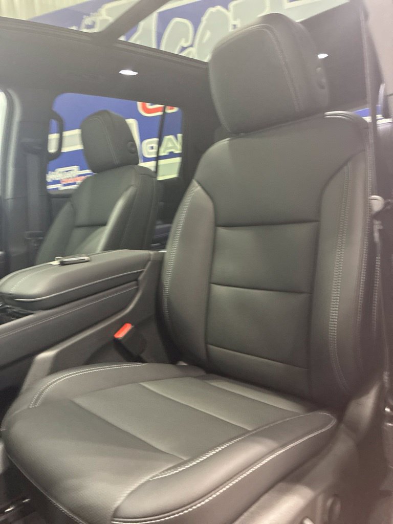 New 2027 Chevrolet Traverse LT w/ Enhanced Driving Package FWD image 16